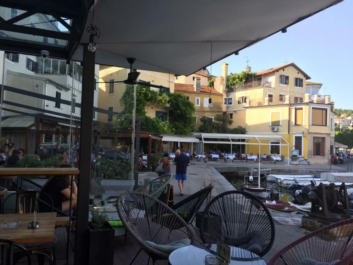 Amfora Apartment *